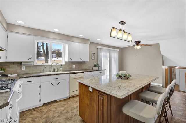 600 53rd Street SW, Canton, OH 44706