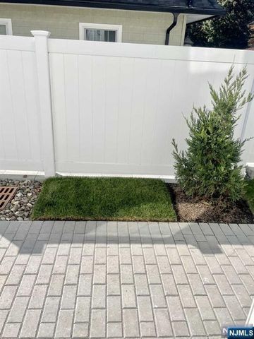 100 Schraalenburgh Road 88, Harrington Park, NJ 07640