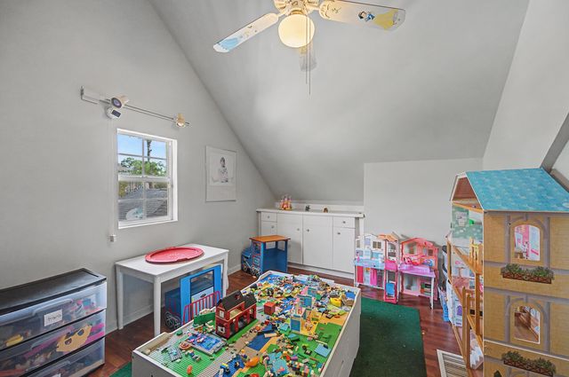 1004 Sandra Drive, Mary Esther, FL 32569