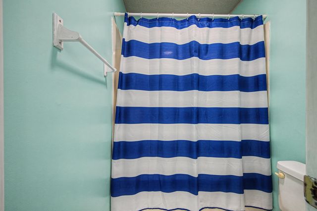 1004 Sandra Drive, Mary Esther, FL 32569