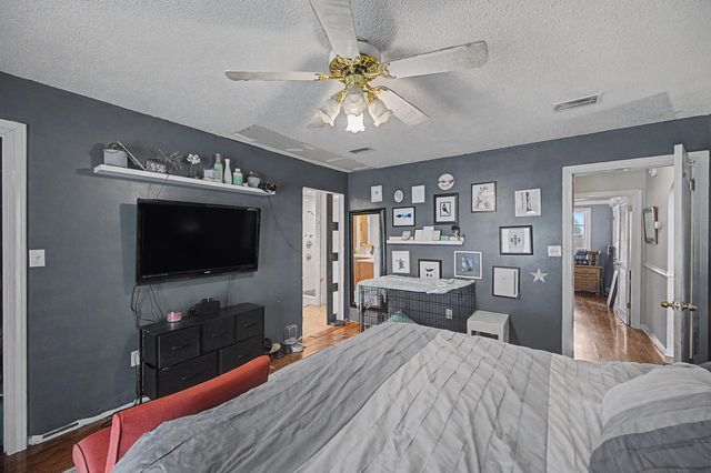 1004 Sandra Drive, Mary Esther, FL 32569