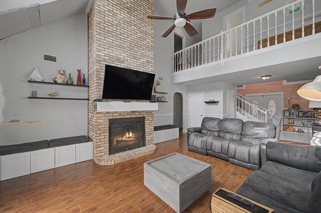 1004 Sandra Drive, Mary Esther, FL 32569