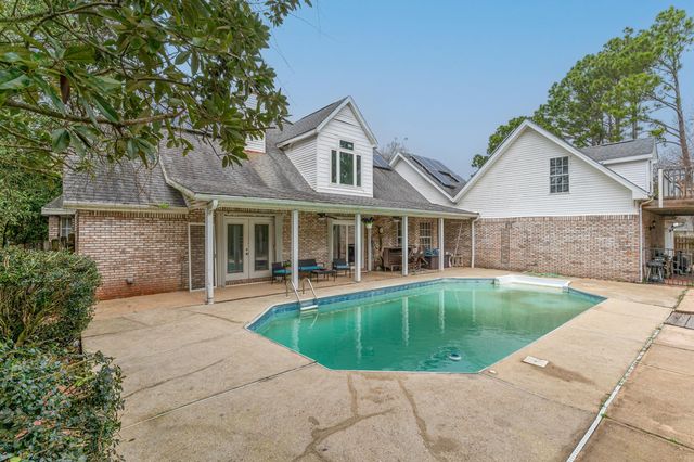 1004 Sandra Drive, Mary Esther, FL 32569