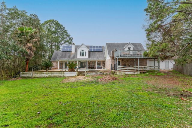 1004 Sandra Drive, Mary Esther, FL 32569