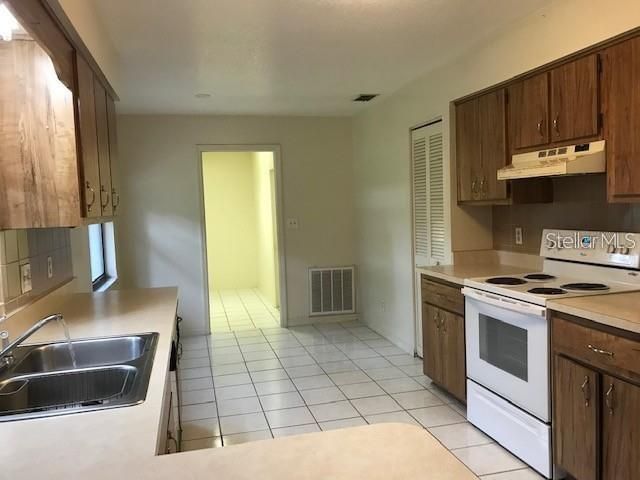 3026 NE 39 PLACE, Ocala, FL 34470