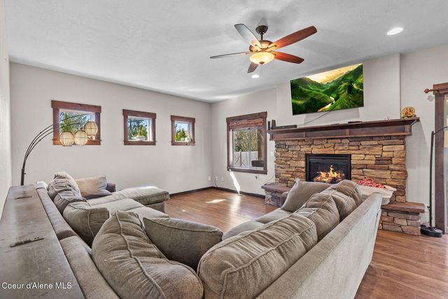 2543 W Malraux Dr, Coeur D'alene, ID 83815