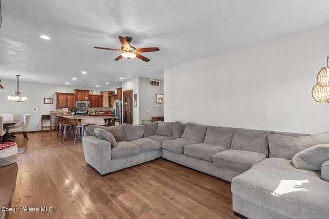 2543 W Malraux Dr, Coeur D'alene, ID 83815