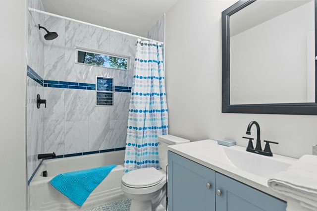 1114 Melvin Drive, Hanahan, SC 29410