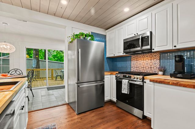 1114 Melvin Drive, Hanahan, SC 29410