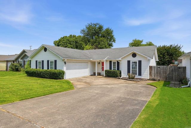 900 Edgewood Drive, Bryant, AR 72022