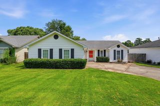 900 Edgewood Drive, Bryant, AR 72022