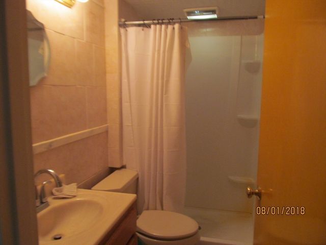 11 Travis Drive 8, Newton, MA 02467