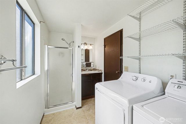 27938 22nd Avenue S, Federal Way, WA 98003