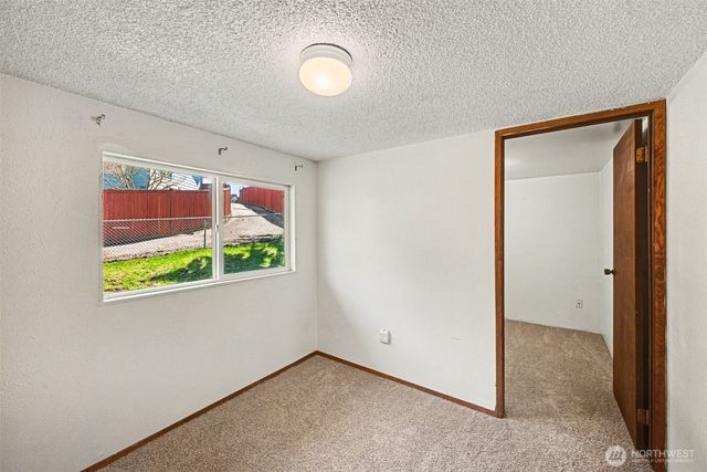 27938 22nd Avenue S, Federal Way, WA 98003