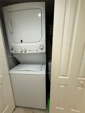 12950 SW 4th Ct 112H, Pembroke Pines, FL 33027