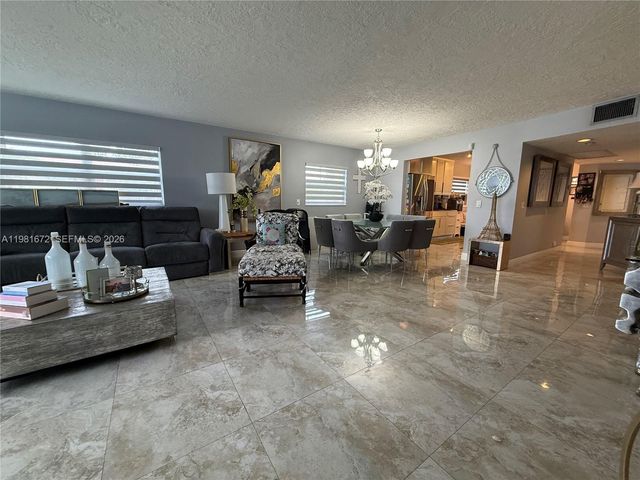 12950 SW 4th Ct 112H, Pembroke Pines, FL 33027