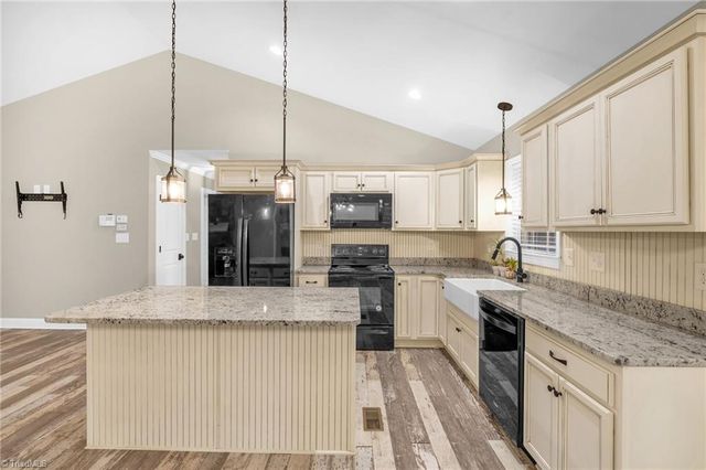 572 Anderson Road, Eden, NC 27288