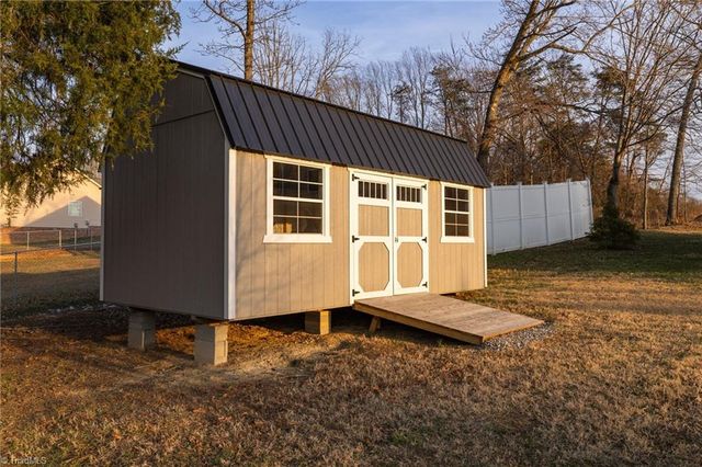 572 Anderson Road, Eden, NC 27288