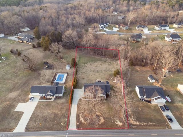 572 Anderson Road, Eden, NC 27288