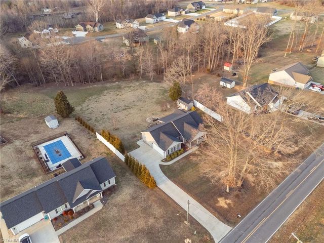 572 Anderson Road, Eden, NC 27288