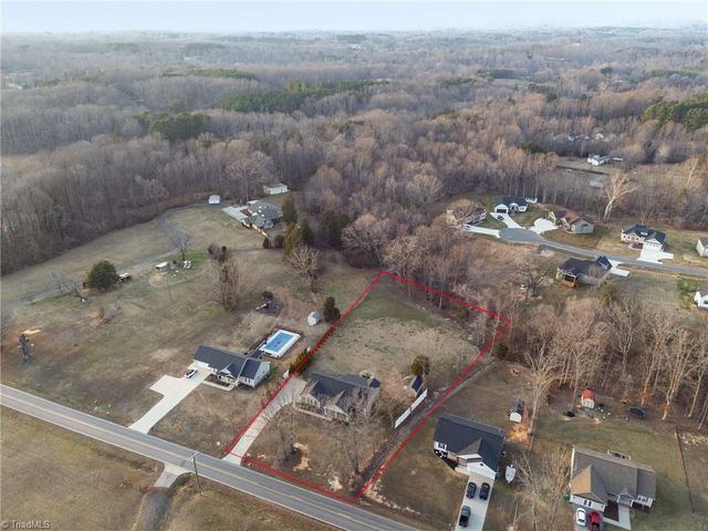 572 Anderson Road, Eden, NC 27288