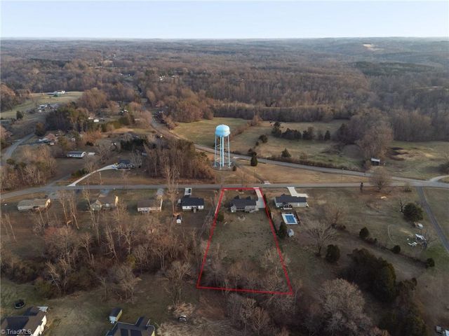 572 Anderson Road, Eden, NC 27288