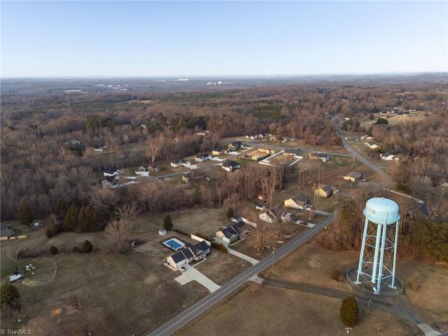 572 Anderson Road, Eden, NC 27288