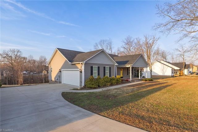 572 Anderson Road, Eden, NC 27288