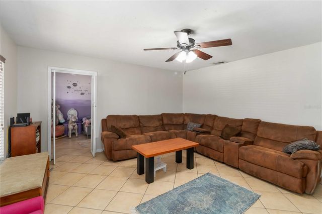 2935 FOREST CIRCLE, Seffner, FL 33584