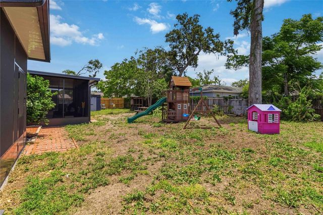 2935 FOREST CIRCLE, Seffner, FL 33584