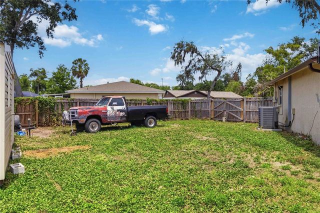 2935 FOREST CIRCLE, Seffner, FL 33584