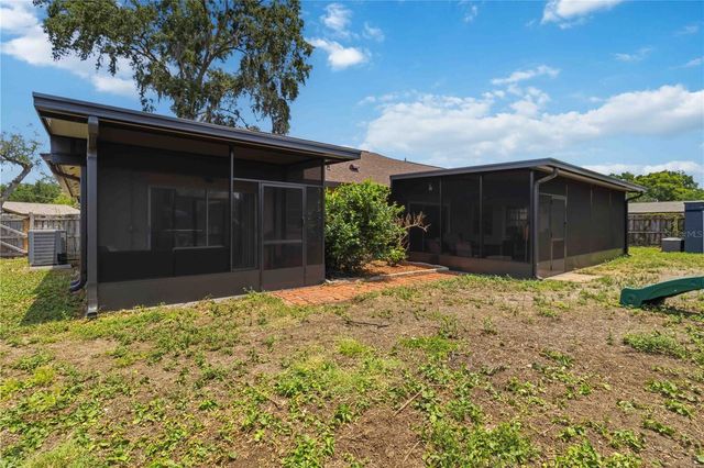2935 FOREST CIRCLE, Seffner, FL 33584