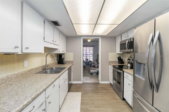 2935 FOREST CIRCLE, Seffner, FL 33584