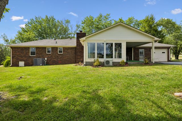 1202 Sycamore Valley Rd, Ashland City, TN 37015