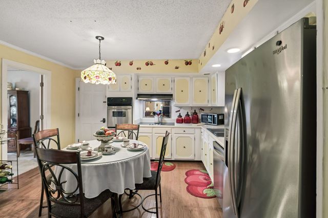 1202 Sycamore Valley Rd, Ashland City, TN 37015