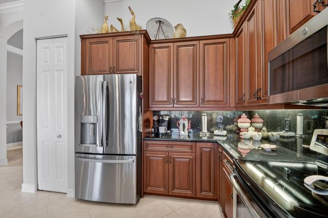 7175 Boscanni Drive, Boynton Beach, FL 33437