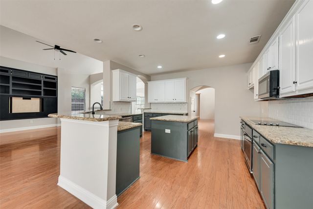 2017 Lunenburg Drive, Allen, TX 75013