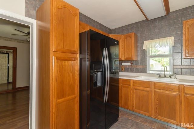 206 W School Street, Mount Summit, IN 47361