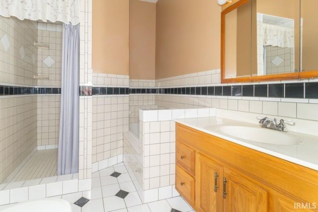 206 W School Street, Mount Summit, IN 47361