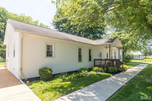 206 W School Street, Mount Summit, IN 47361
