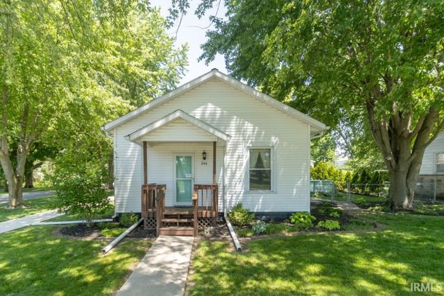 206 W School Street, Mount Summit, IN 47361