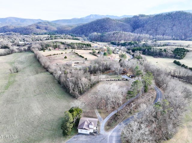 662 Lower Bogard Road, Newport, TN 37821
