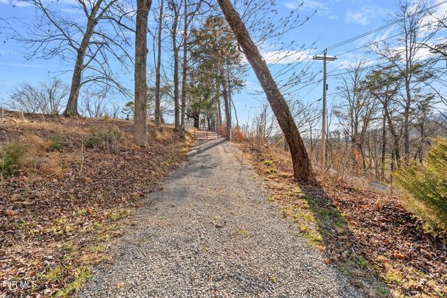 662 Lower Bogard Road, Newport, TN 37821