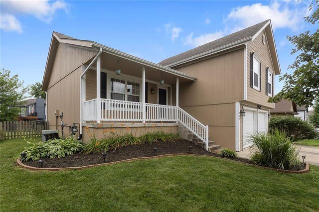 717 Canter Street, Raymore, MO 64083