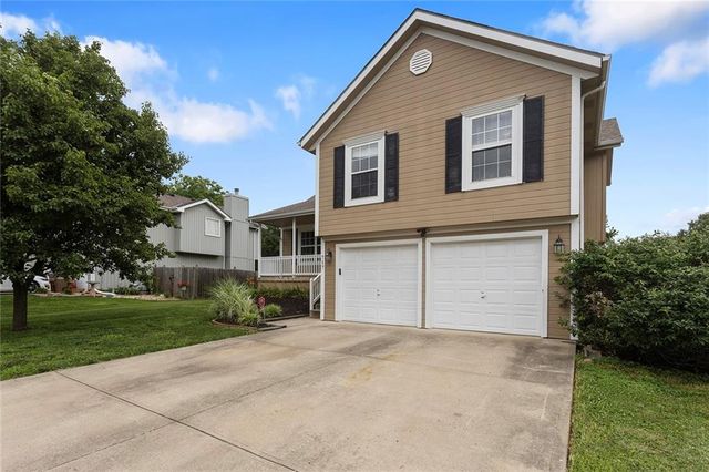 717 Canter Street, Raymore, MO 64083