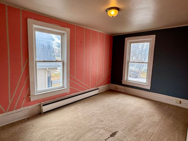 8 Lozier Place, Plattsburgh, NY 12901