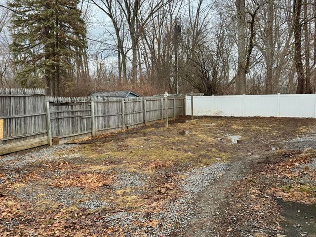 8 Lozier Place, Plattsburgh, NY 12901