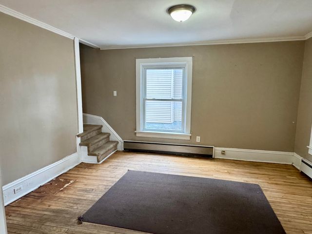 8 Lozier Place, Plattsburgh, NY 12901