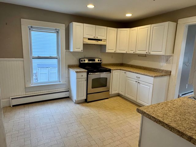 8 Lozier Place, Plattsburgh, NY 12901