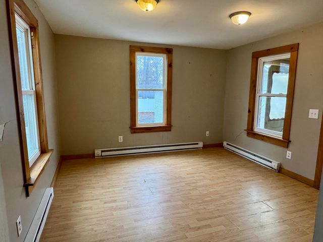 8 Lozier Place, Plattsburgh, NY 12901